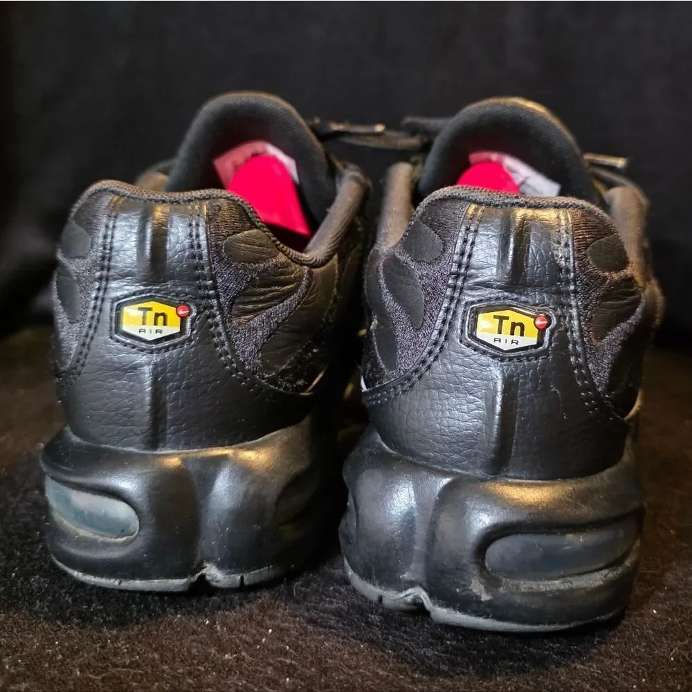 Nike Men's 8/ Womens 9.5